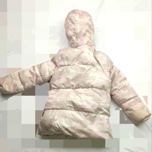 Old Navy Girl's Pink Camo Sherpa Lined Puffer Coat SIZE 4T.  ☆LIKE NEW☆